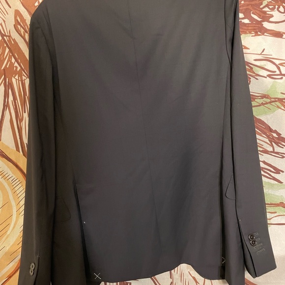 black suit jacket - Picture 2 of 3